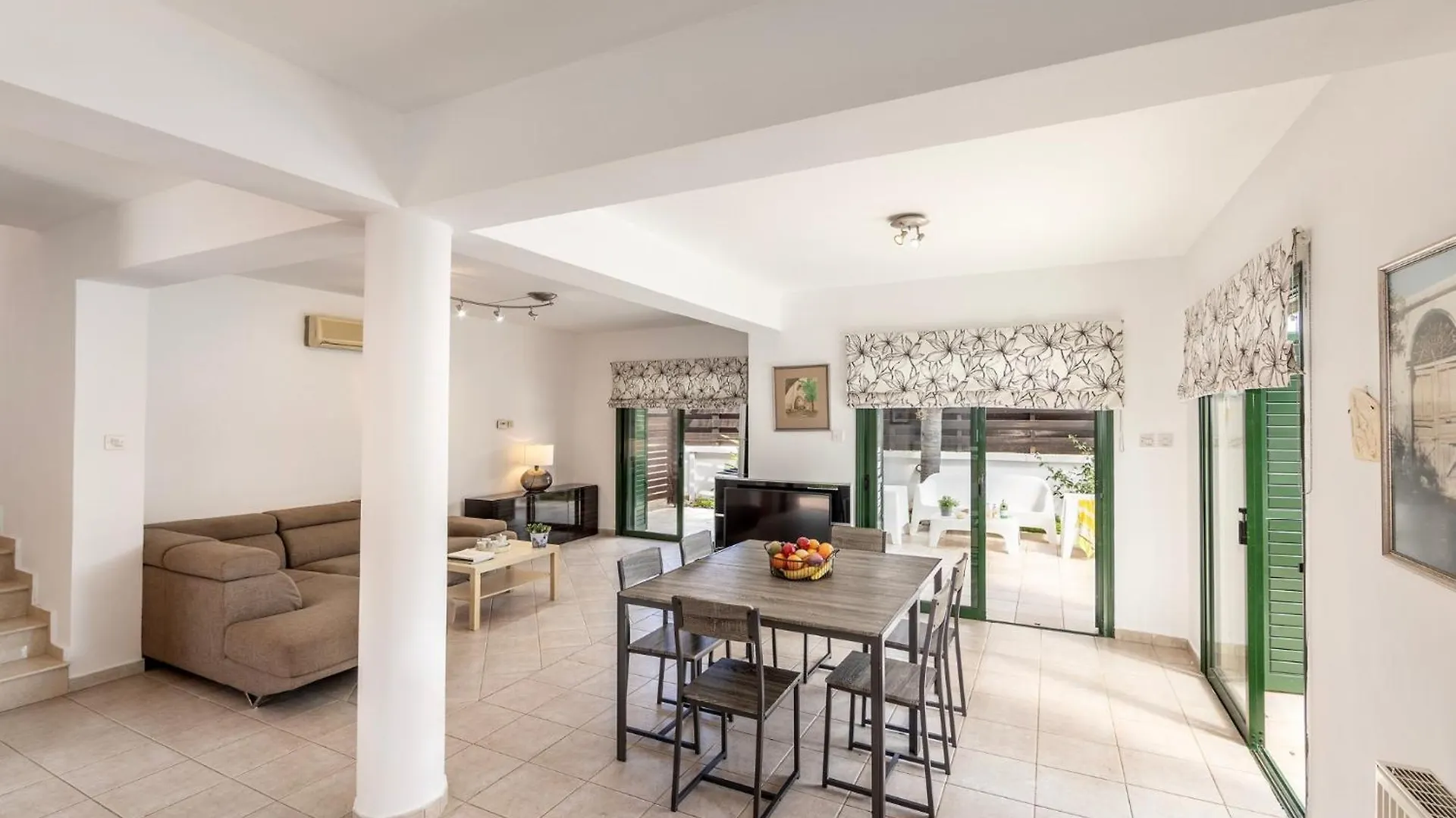 Villa Eftihia Πρωταράς